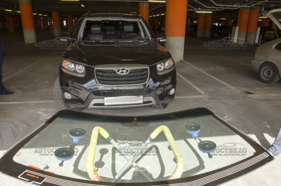 Подготовка стекла с обогревом к установке на Hyundai Santa Fe.