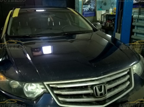 Замена лобового стекла Хонда Аккорд 8 (Honda Accord 8)